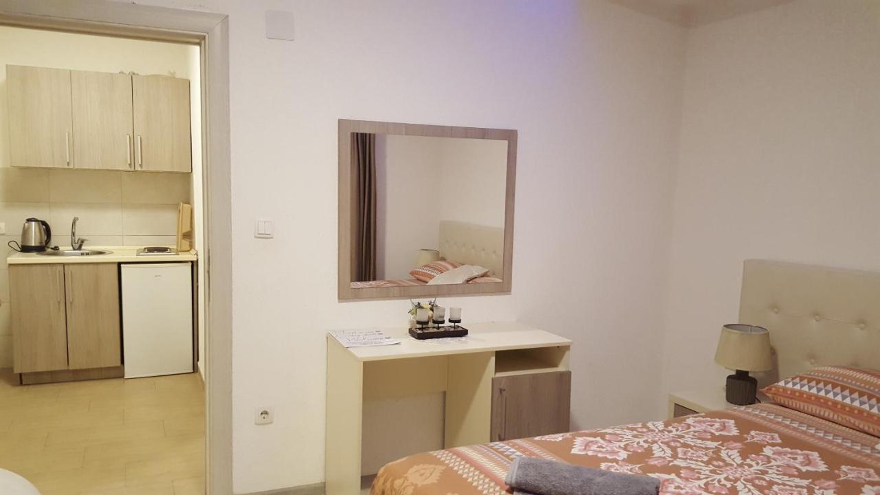 Apartments Ardoni Улцинь Экстерьер фото