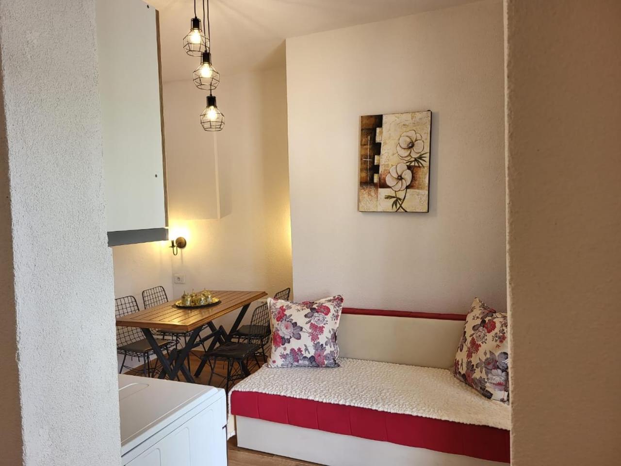 Apartments Ardoni Улцинь Экстерьер фото